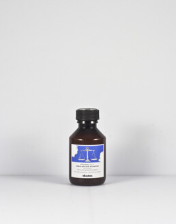 DAVINES NATURAL TECH REBALANCING SHAMPOO 100ML